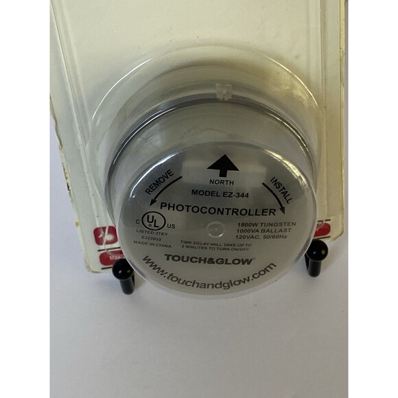 Utilitech 1800 Watt Outdoor Twist Lock Photocell Dusk To Dawn Security Control - Picture 4 of 5